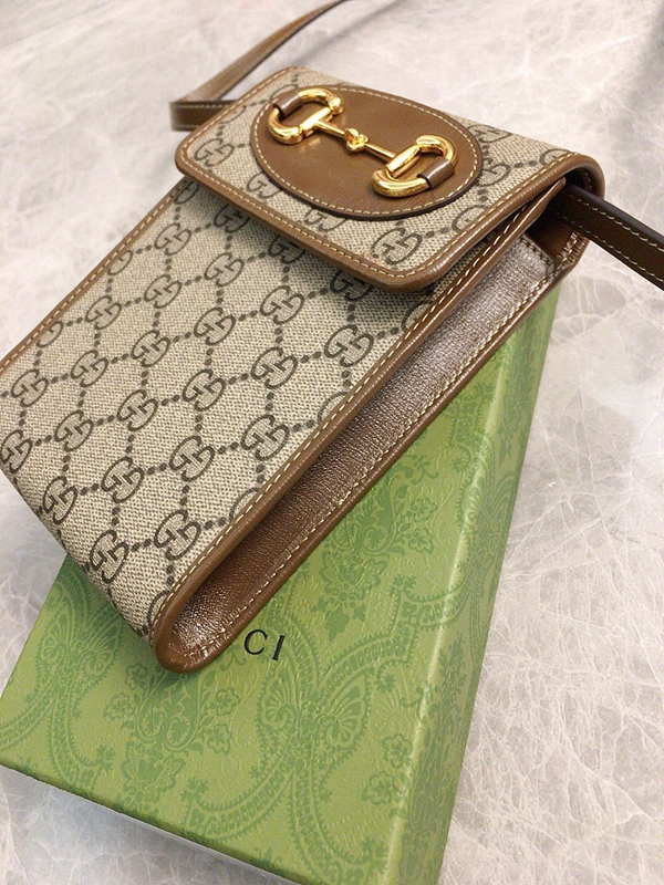 グッチバッグ素材ディテール